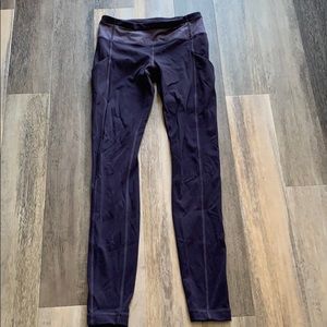 Lululemon yoga pants